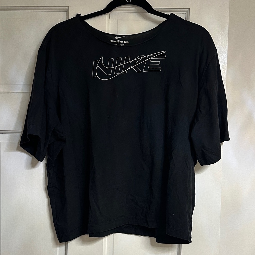 Nike Women's Black Short Sleeve Tee